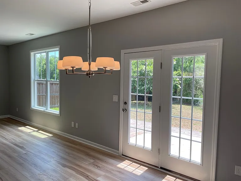 4019 Darrow Dr — Photo 6