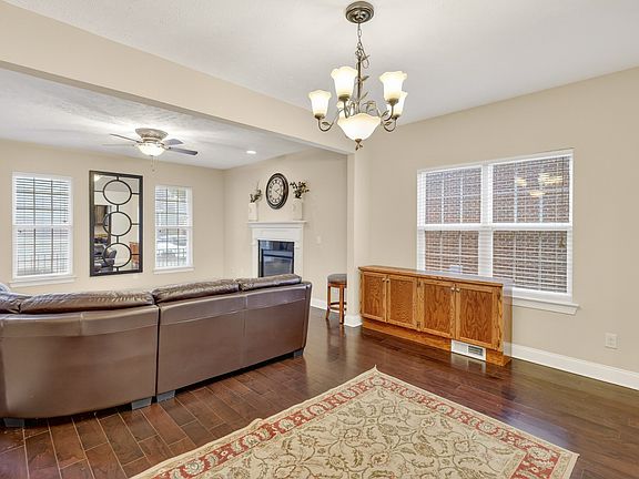 5th image of 6630 Sunnywood Dr
