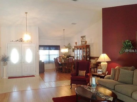 4th image of 3161 Edgemoor Dr