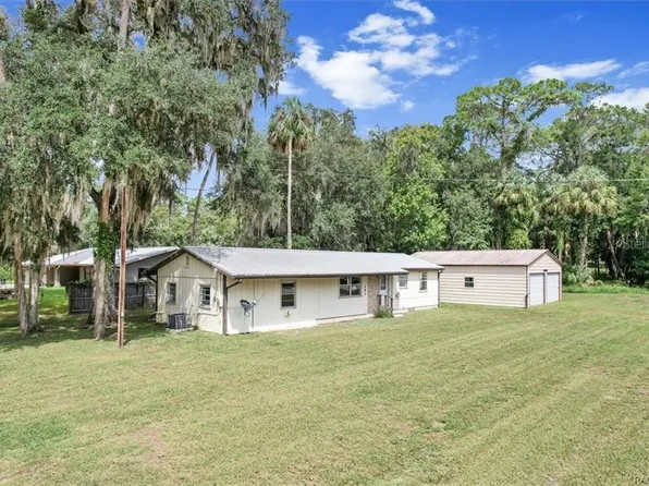 241 Hudson St, Inglis, FL 34449