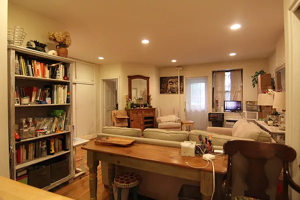 Rented by GPA Realty | media 3
