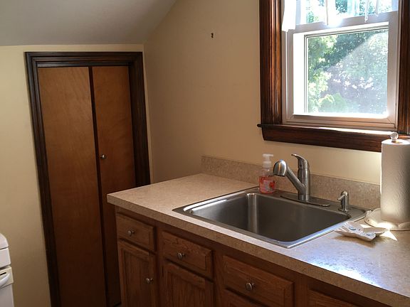 4th image of 114 White Horse Ave #2