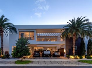 7470 NW 103rd Pl, Doral, FL 33178