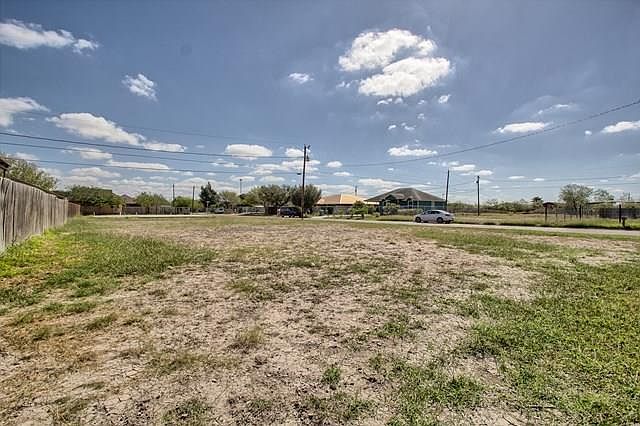 2nd image of 6907 S Amarillo Ln