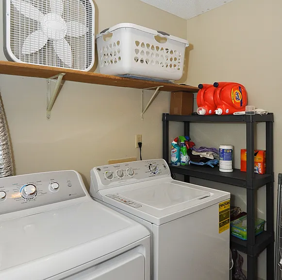 Fernbrook Townhomes — Photo 27
