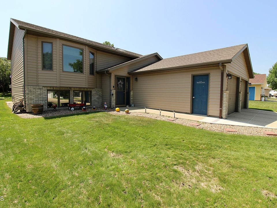 1011 20th St SE, Mandan, ND 58554 Zillow