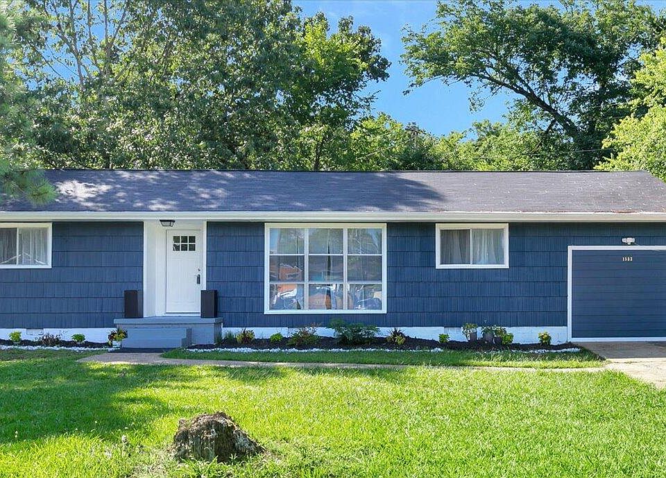 1st image of 1583 Pin Oak Dr
