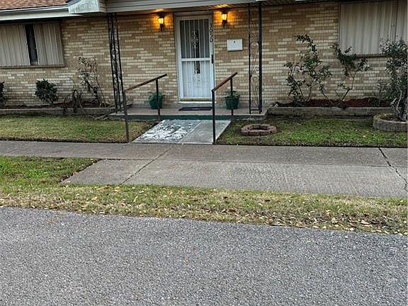 2nd image of 3050 Pocahontas St