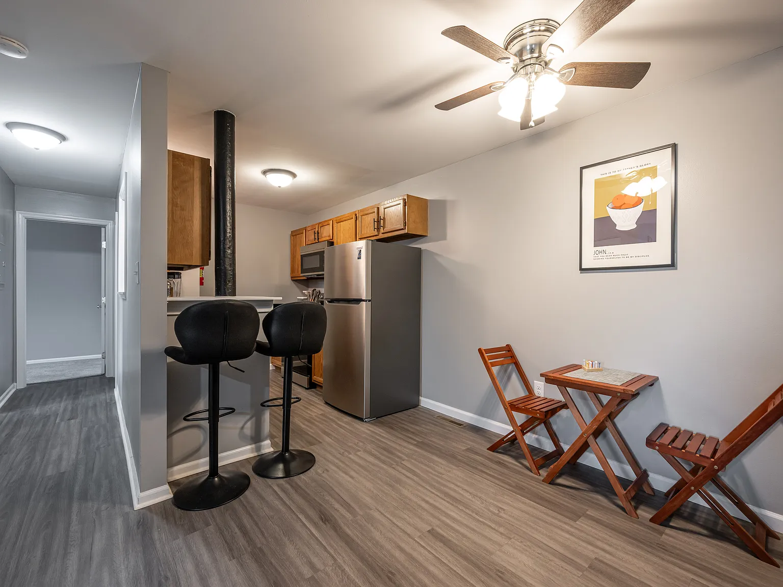 2 bed, 803 sqft, $1,365 — Photo 4