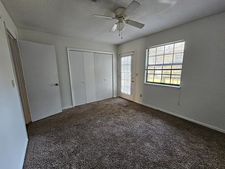 1808 Jackson Bluff Rd #E — Photo 10
