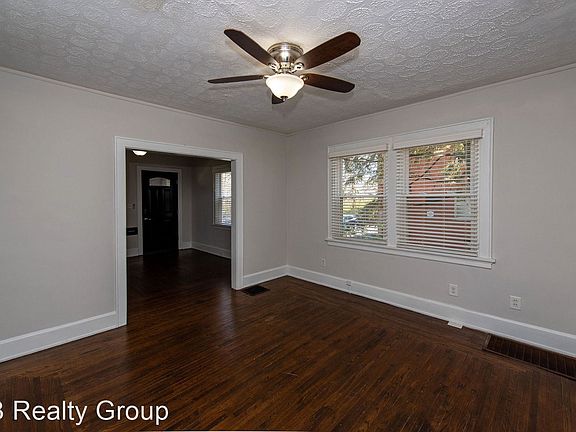 5th image of 2529 Lysle Ln #11006151