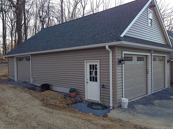 4th image of 5760 Hilltop Dr