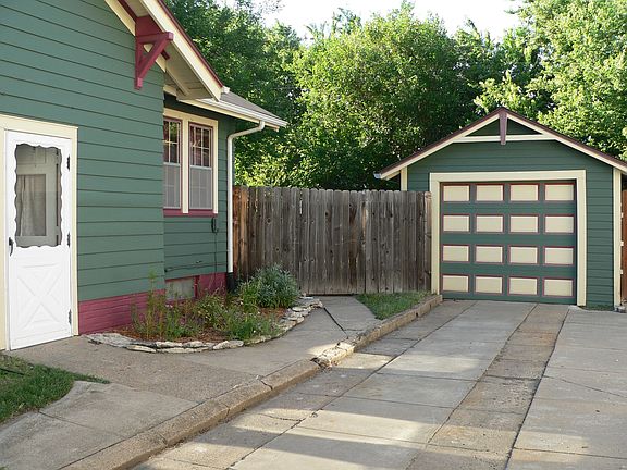 4th image of 336 Sunset Dr