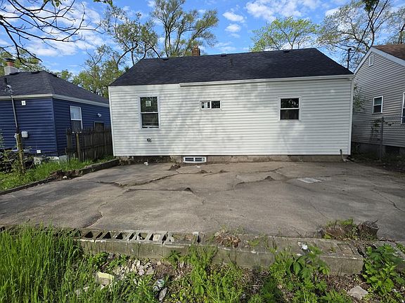 5th image of 731 Martin Luther King Dr
