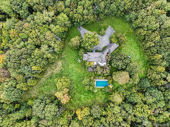 2nd image of 292 Smith Ridge Road
