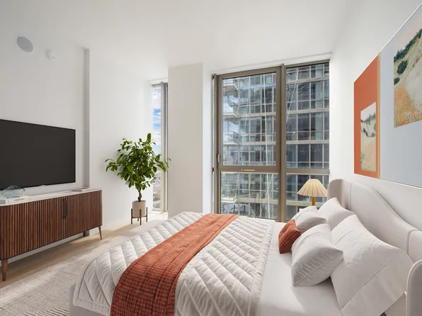 395 Carroll Street image 2 of 19