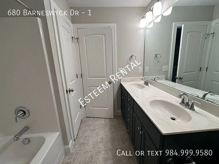 680 Barneswyck Dr #1 — Photo 23