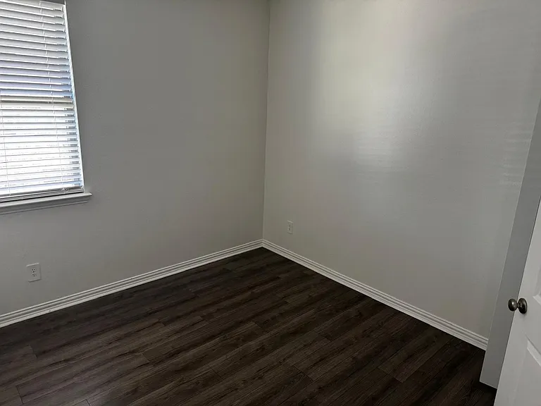 1613 Pine Valley Dr — Photo 13