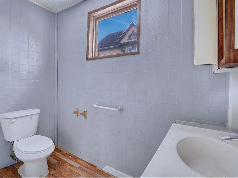 145 Arkansas St — Photo 17