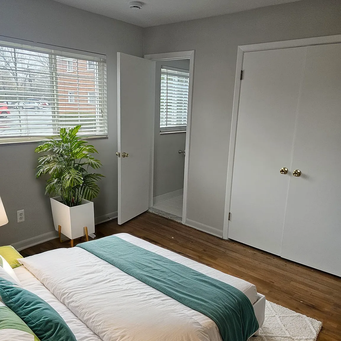2 bed, 973 sqft, $1,600 — Photo 3