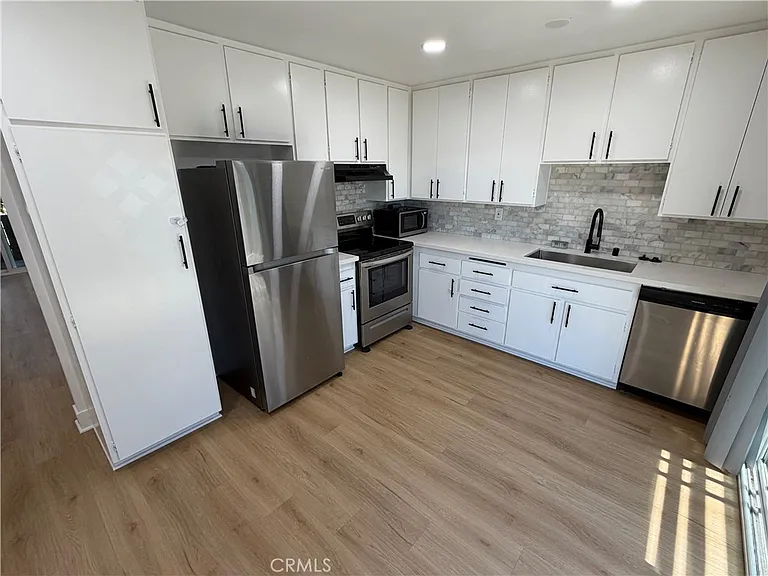 23300 Orange Ave #7 — Photo 4