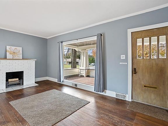 4th image of 1802 Highland Ave