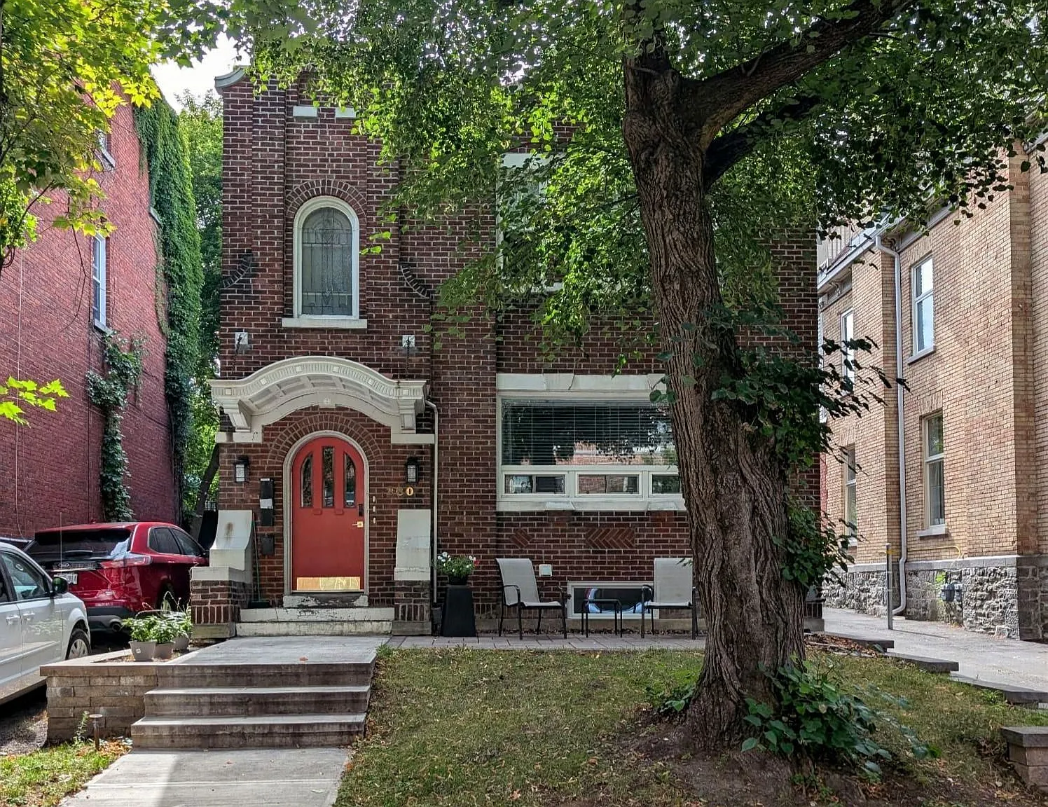 2 bed, $3,000 — Photo 1
