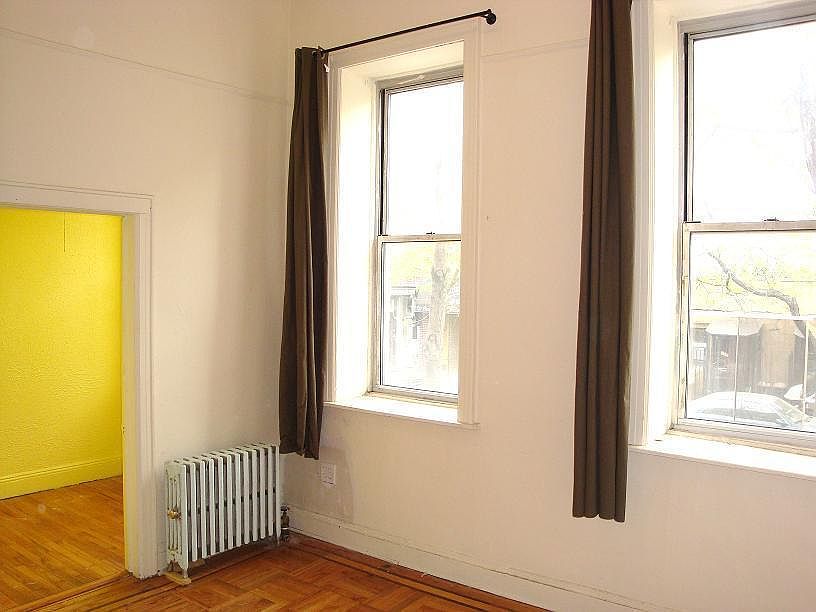 1st image of 566 Henry St APT 3