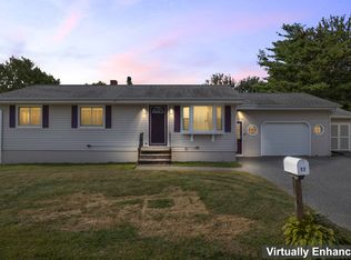 17 Heathwood Ln, Lewiston, ME 04240
