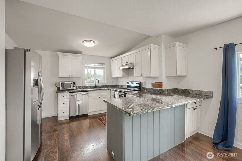 5th image of 7047 S Warner Street
