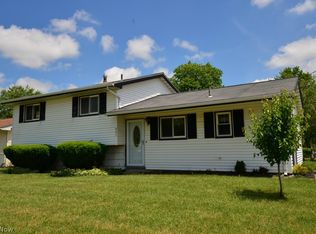 687 Abbe Rd N, Elyria, OH 44035