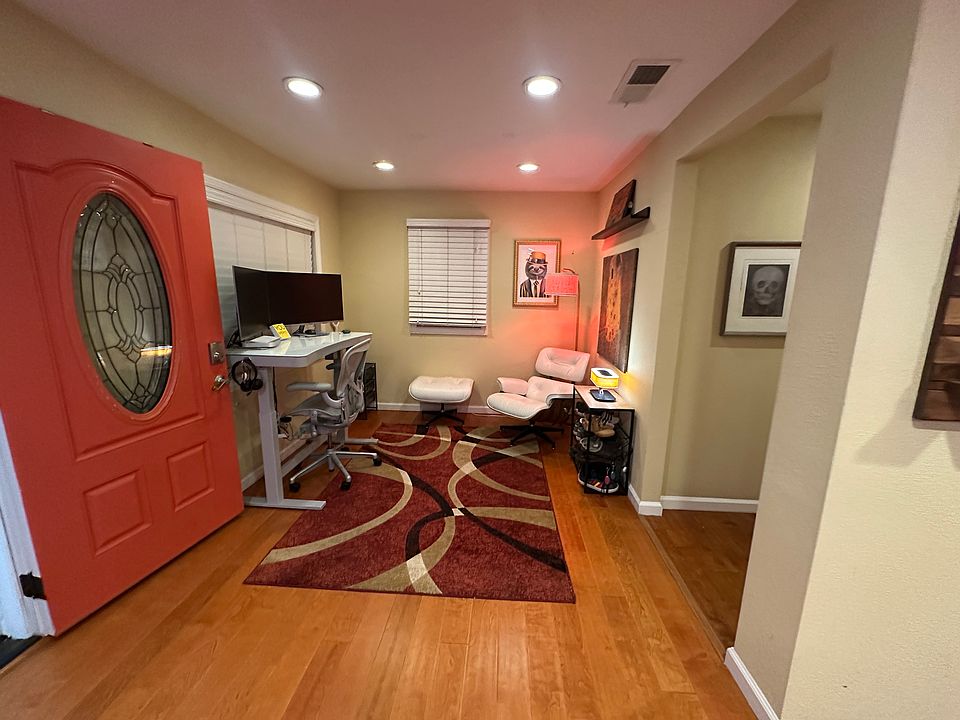 1st image of 3915 Delmont Ave