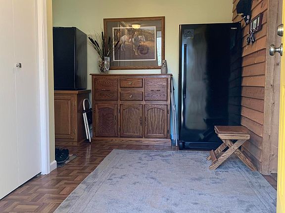 4th image of 533 Sherwood Ln