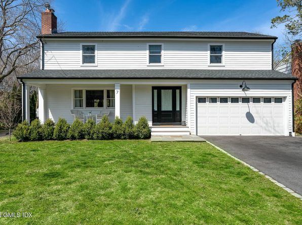 7 Griffith Rd, Riverside, CT 06878