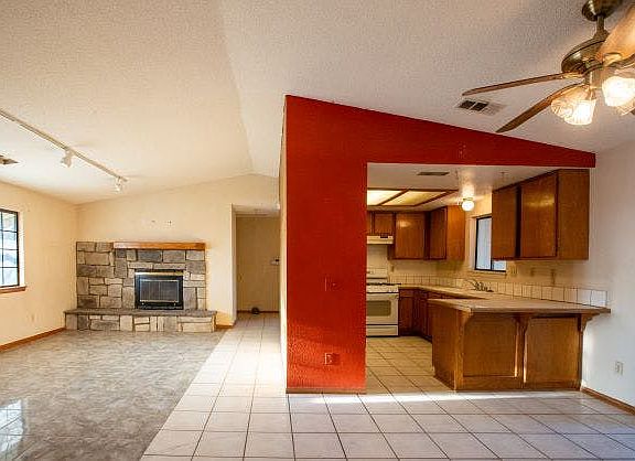 5th image of 21730 Hacienda Blvd