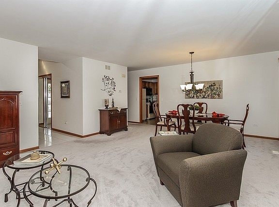 5th image of 953 N Cove Dr #D