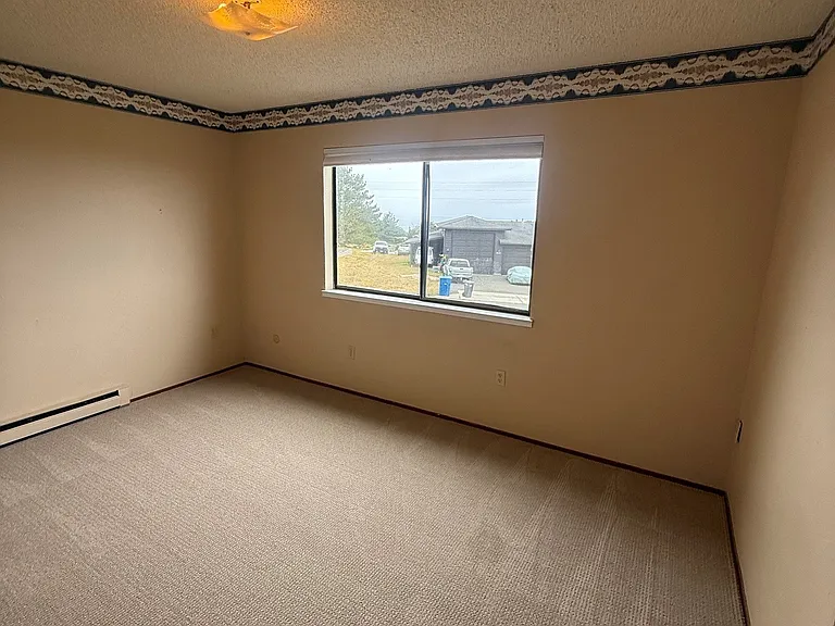 457 Los Santos Dr — Photo 18