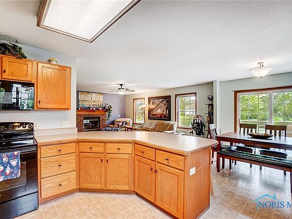 4th image of 1307 Quail Hollow Dr