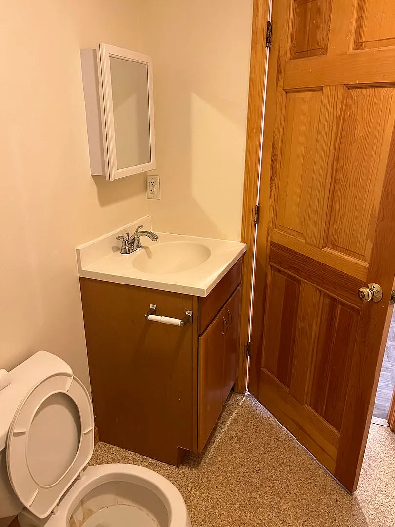 Sunny 1 Bed room 2nd floor apartment in Norwood — Photo 2