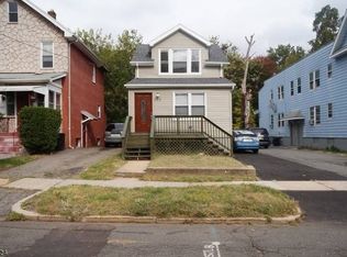 235 E 9th Ave, Roselle, NJ 07203
