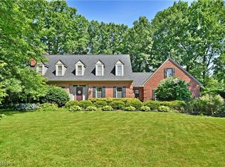 1010 Fairway Ct NE, Warren, OH