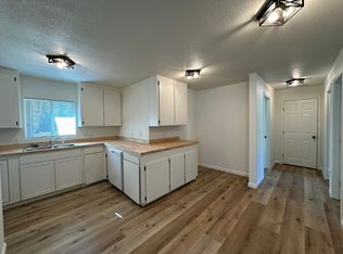 19775 Mono Way, Sonora, CA 95370