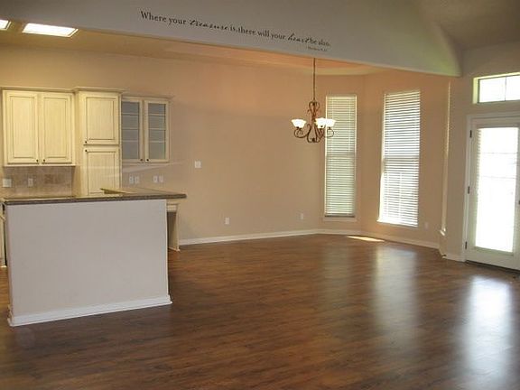 5th image of 5780 Kathy Ln