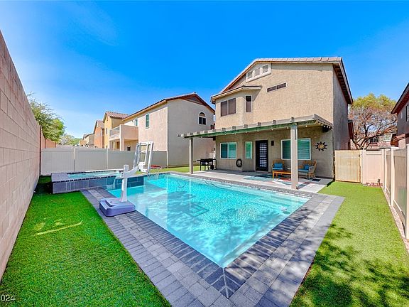 2nd image of 8381 Winterchase Pl