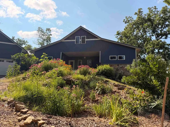 W696 Horan Rd, Brooklyn, WI 53521