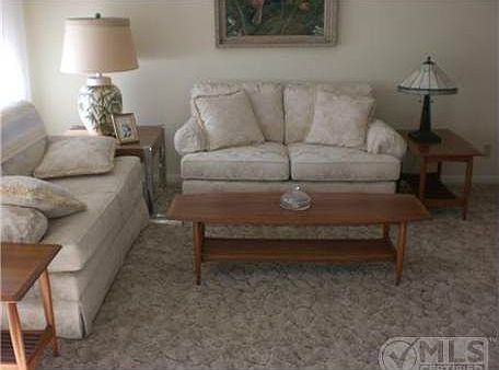 3rd image of 3000 Lake Osborne Dr APT 211