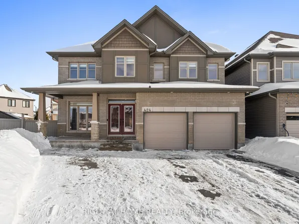 424 Golden Springs Dr, Ottawa, ON K4M 0B9