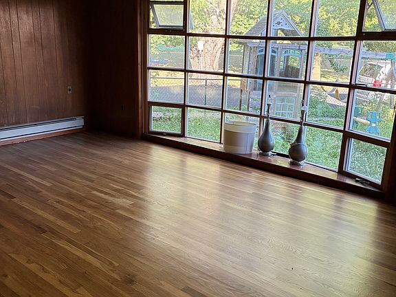 5th image of 2581 Pelham Bay Park W Floor 2