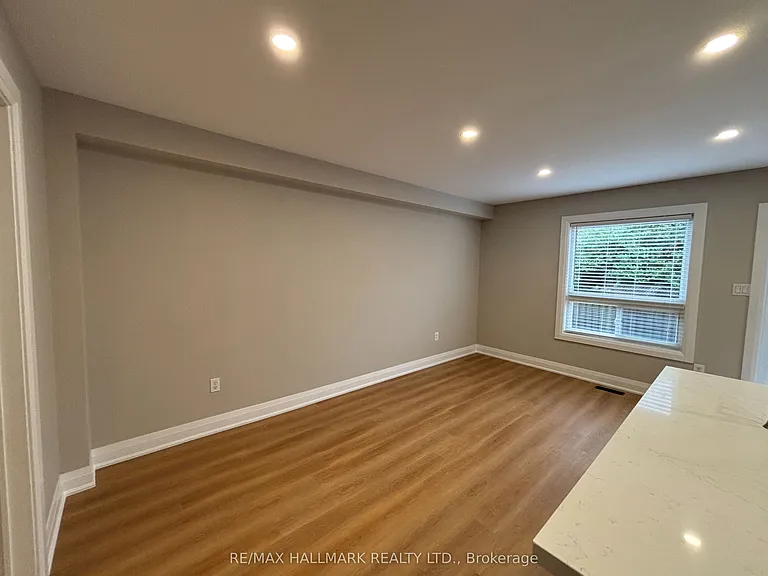 3234 Raindance Cres — Photo 15