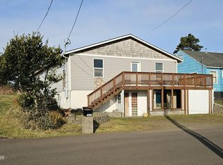 1435 NE 12th St, Lincoln City, OR